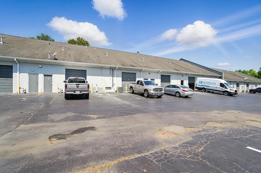 More Photos Of 1974 Carolina Place Dr, Fort Mill Light Distribution For Lease