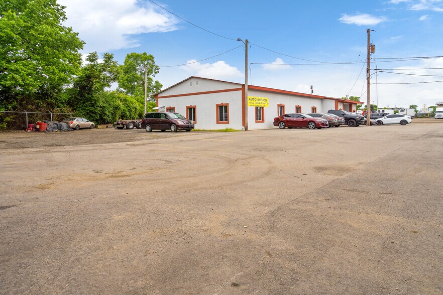 More Photos Of 1227 Deeds Ave, Dayton Warehouse For Lease