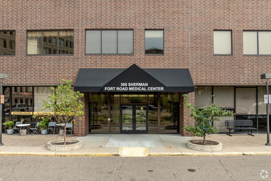 More Photos Of 360 Sherman St, Saint Paul Medical For Lease