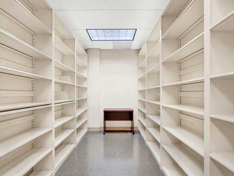 More Photos Of 4070-4090 Laguna St, Coral Gables Medical For Sale