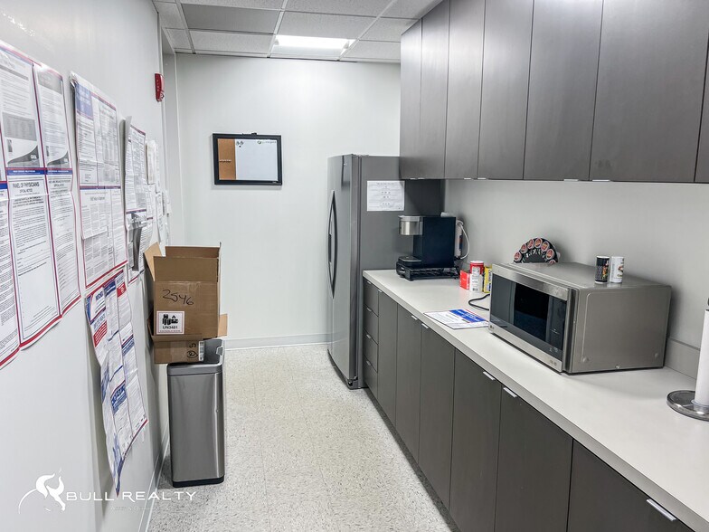 More Photos Of 3295 River Exchange Dr, Peachtree Corners Office For Lease