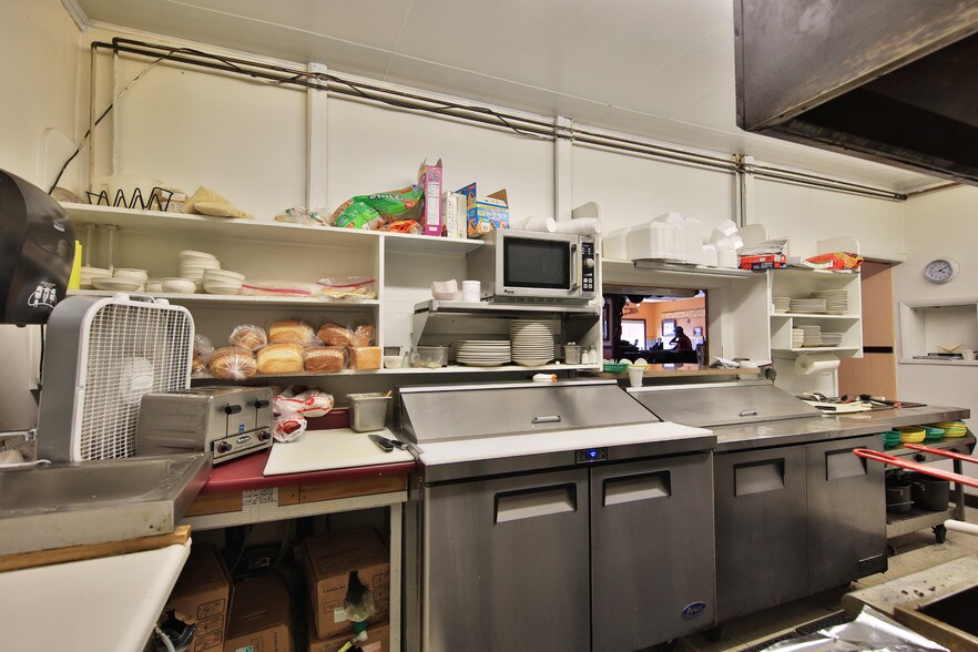 More Photos Of 108 Main St, Collbran Restaurant For Sale