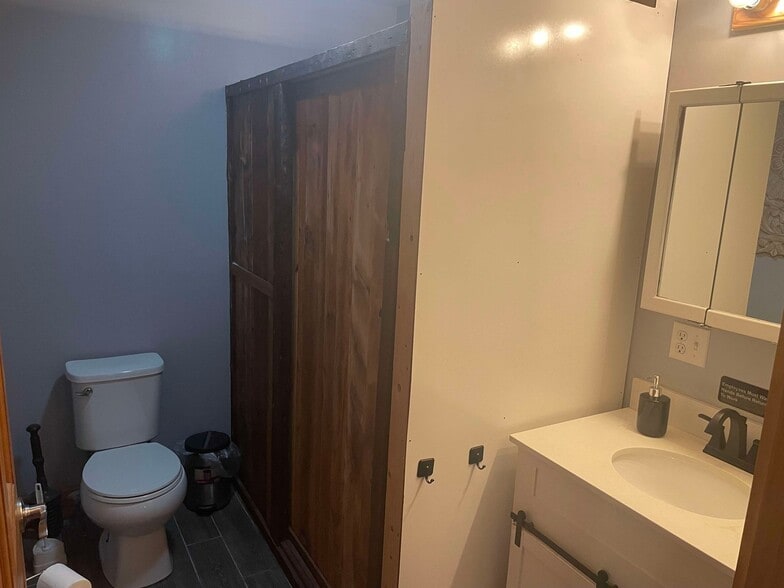 More Photos Of 16454 Appalachian Hwy, Thomas Restaurant For Sale