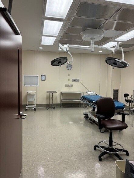 More Photos Of 27 S Cooks Bridge Rd, Jackson Medical For Lease