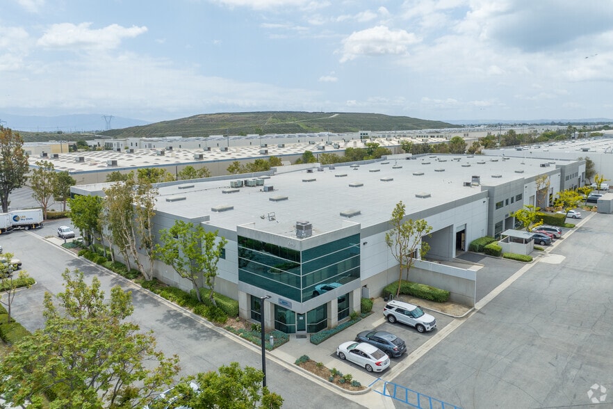 More Photos Of 1590 S Milliken Ave, Ontario Warehouse For Lease