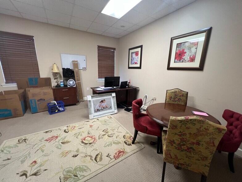 More Photos Of 114 S Fremont Ave, Tampa Office For Sale