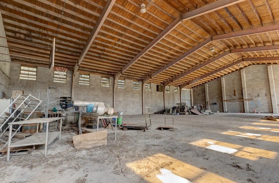 More Photos Of 211 Loop 308, Briggs Industrial For Sale