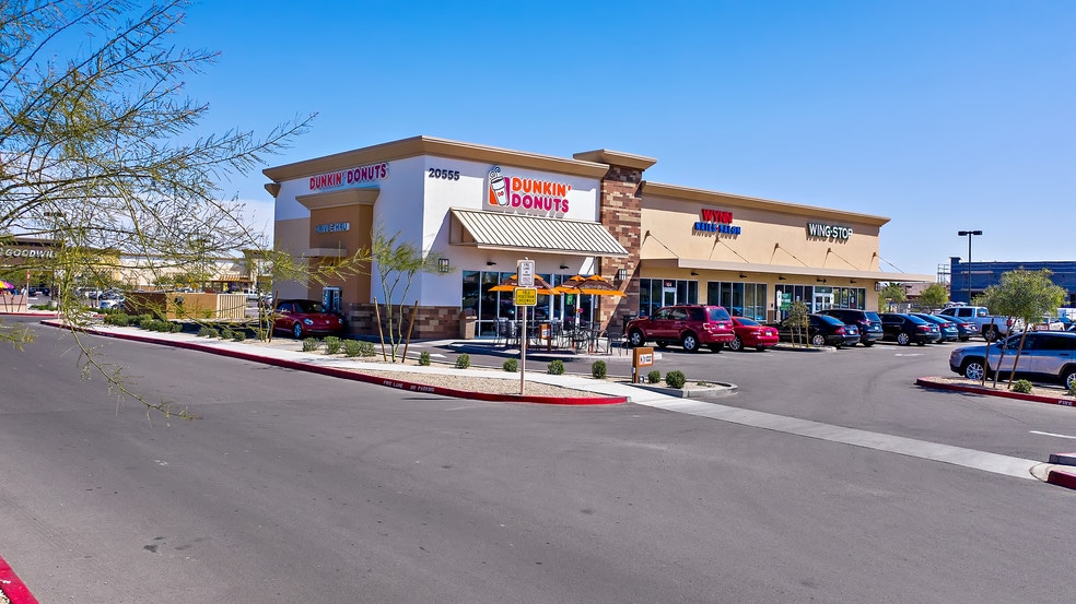 More Photos Of 20555 N John Wayne Pkwy, Maricopa Storefront For Lease