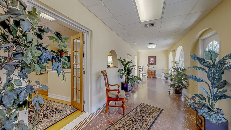 More Photos Of 912 Jackson St N, Saint Petersburg Medical For Lease