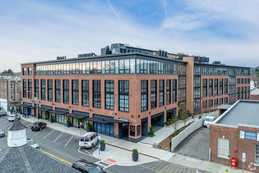 More Photos Of 70 Memorial Plz, Pleasantville Apartments For Lease