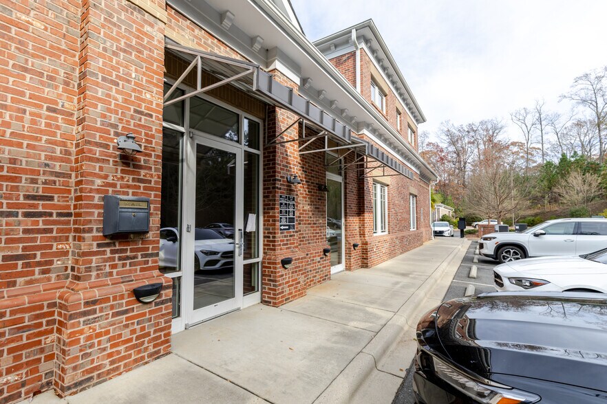 More Photos Of 1069 Bayshore Dr, Rock Hill Office For Lease