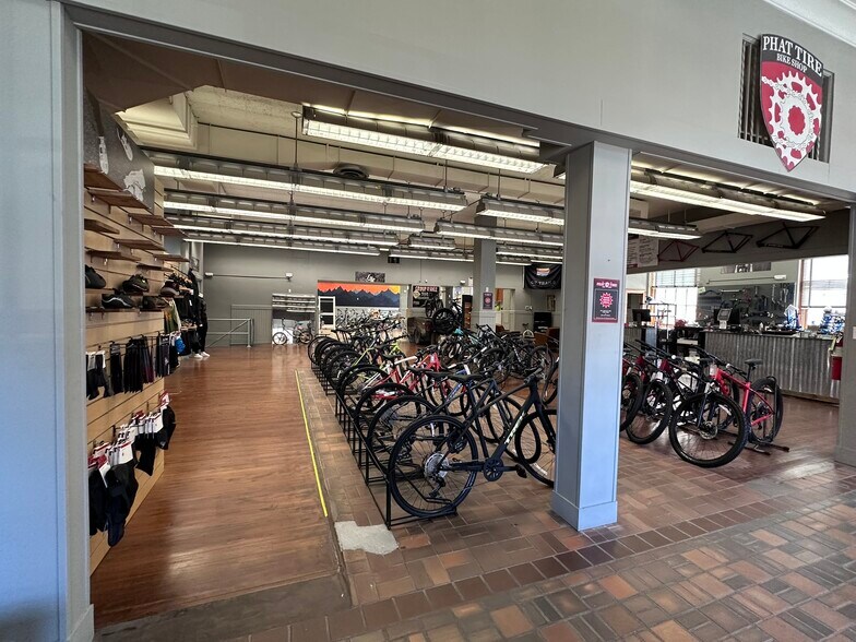 More Photos Of 101 Broadway St S, Siloam Springs Office For Sale