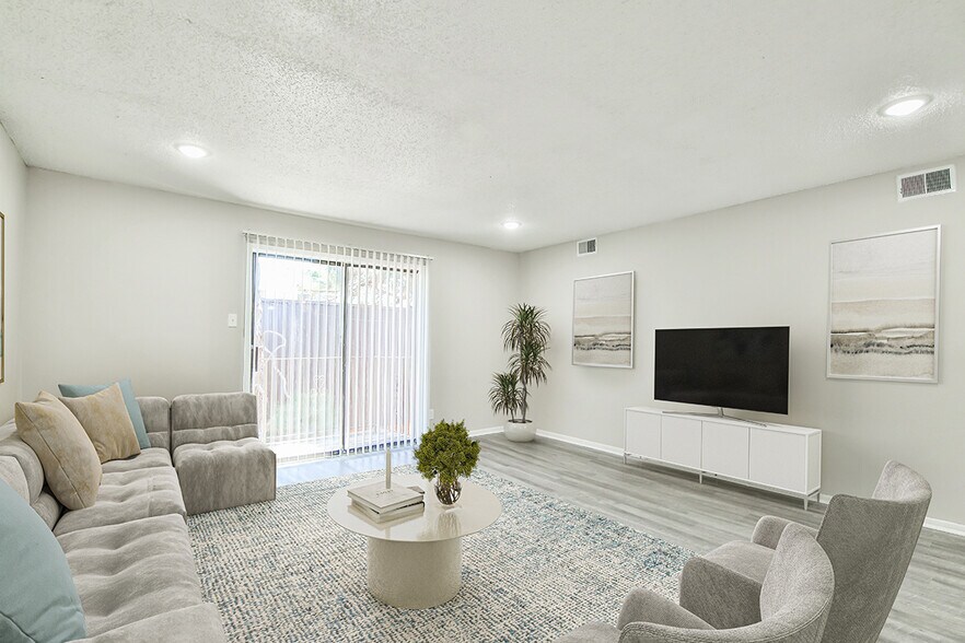 More Photos Of 5202 Bangor Ave, Lubbock Apartments For Sale