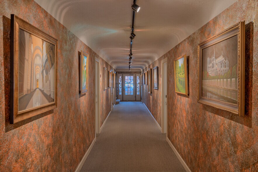 More Photos Of 160 NW Irving Ave, Bend Office Residential For Lease