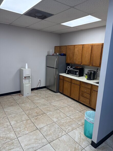 More Photos Of 12810 Century Dr, Stafford Showroom For Lease