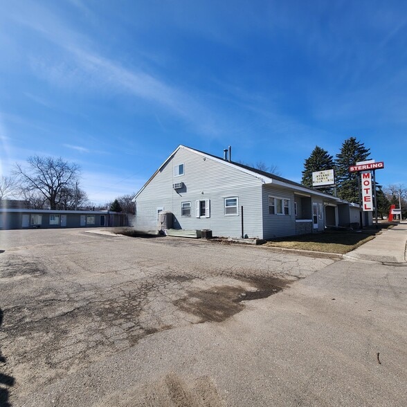 More Photos Of 1507 W Oakland Ave, Austin Hotel For Sale