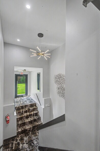 More Photos Of 11 Abrams Rd, Central Valley Office For Lease