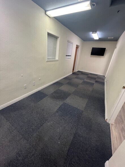 More Photos Of 4406 Bayard St, San Diego Office For Lease