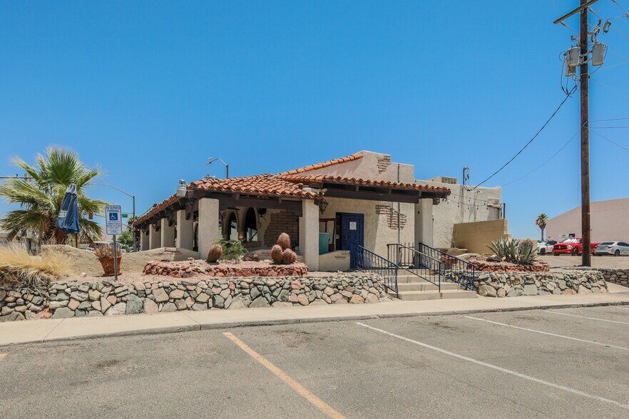 More Photos Of 2200 Mesquite Ave, Lake Havasu City Restaurant For Lease