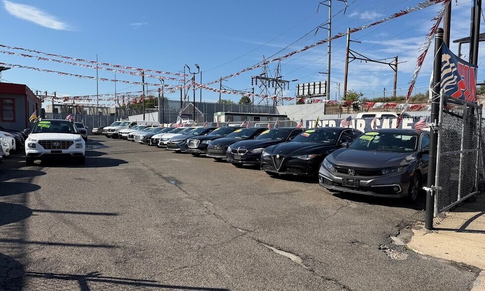 More Photos Of 2434 W Passyunk Ave, Philadelphia Auto Dealership For Lease