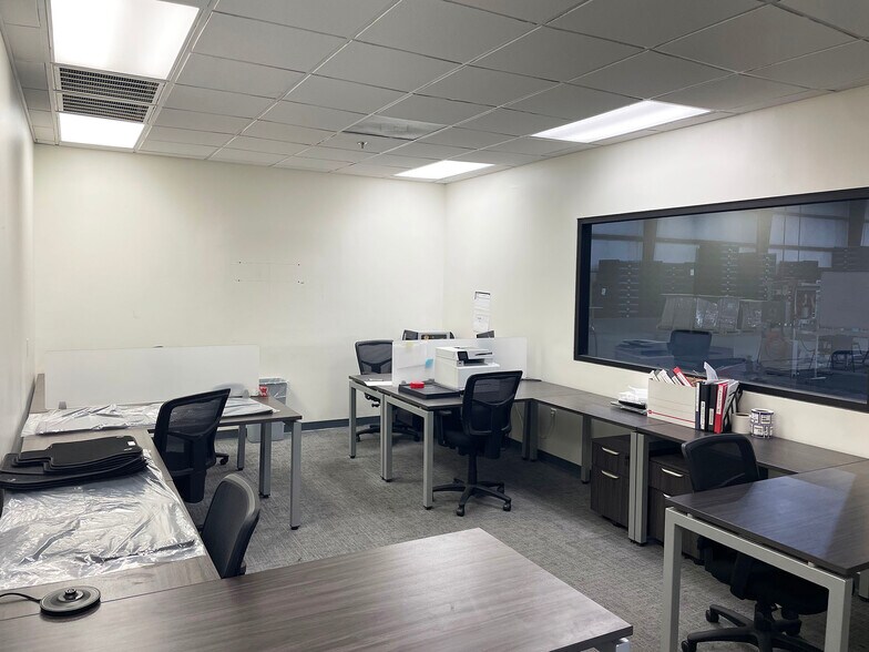 More Photos Of 152 Regional Pky, Orangeburg Distribution For Lease