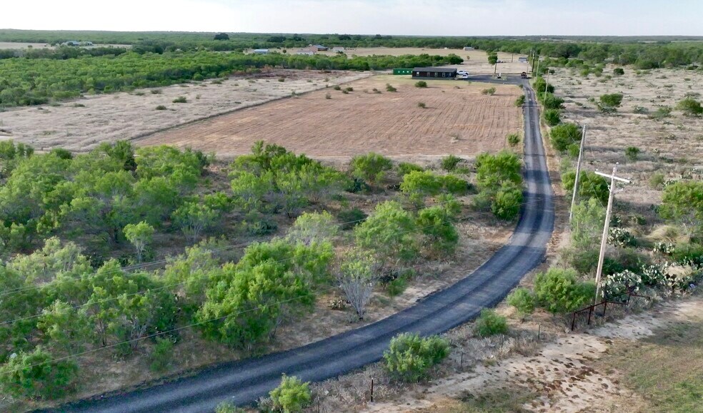 More Photos Of 14951 Interstate 35 Expy, Moore Flex For Sale