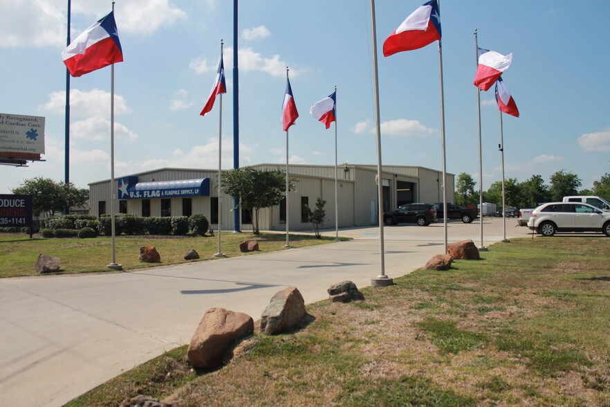 More Photos Of 4355 W Cardinal Dr, Beaumont Industrial For Lease