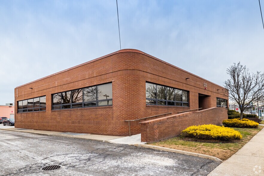 Primary Photo Of 520 W Old Country Rd, Hicksville Office For Sale