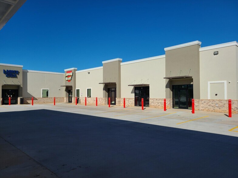 More Photos Of , Biloxi Service Station For Lease