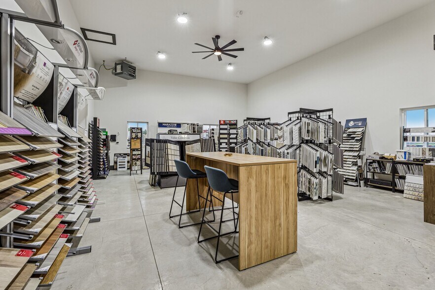 More Photos Of 407 Wengel dr, Reedsburg Light Manufacturing For Sale