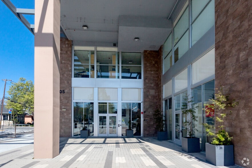 More Photos Of 505 E Santa Clara St, San Jose Apartments For Lease