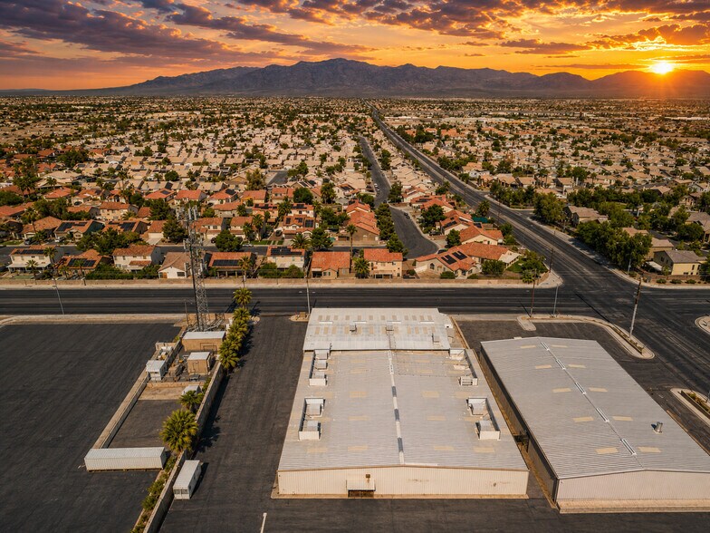 More Photos Of 2017 W Gowan Rd, North Las Vegas Warehouse For Sale