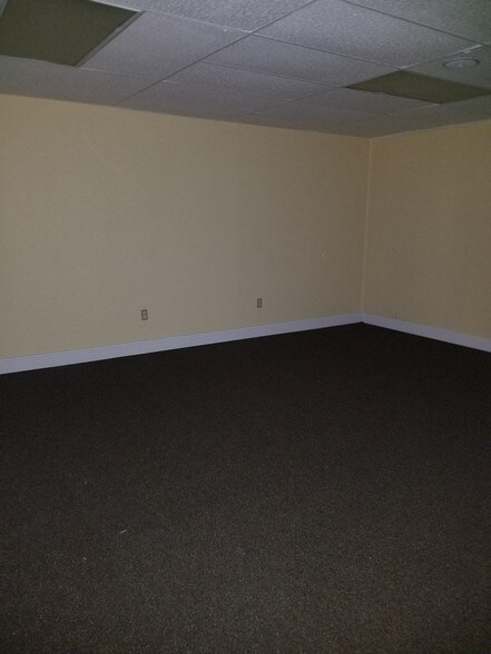 More Photos Of 6735-6765 Land O Lakes Blvd, Land O' Lakes Storefront For Lease