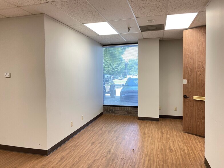 More Photos Of 3007 Knight St, Shreveport Office For Lease