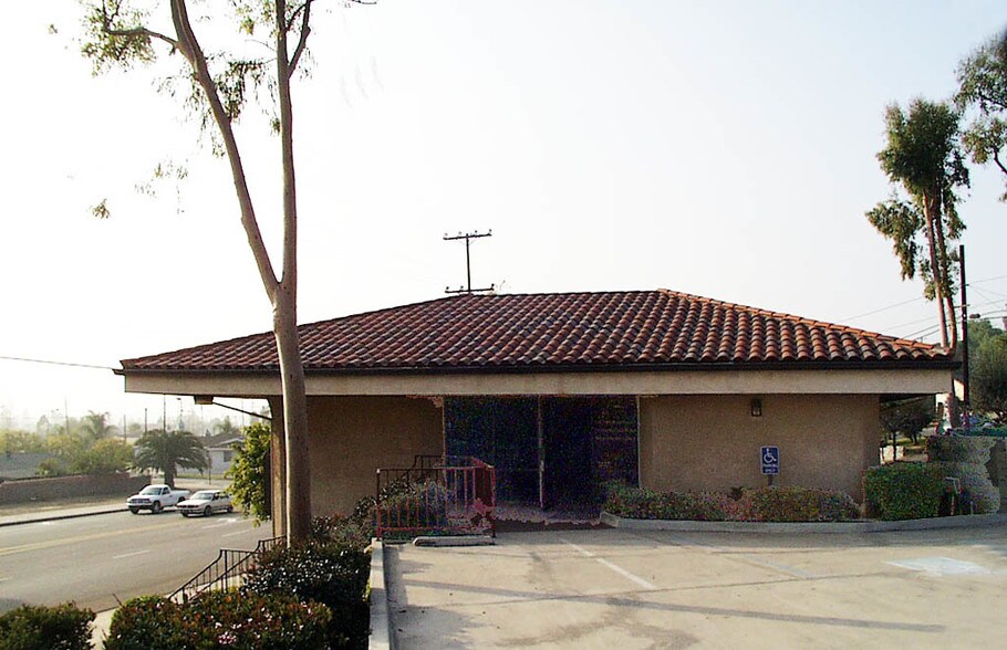 More Photos Of 1107 E Lincoln Ave, Orange Office For Lease