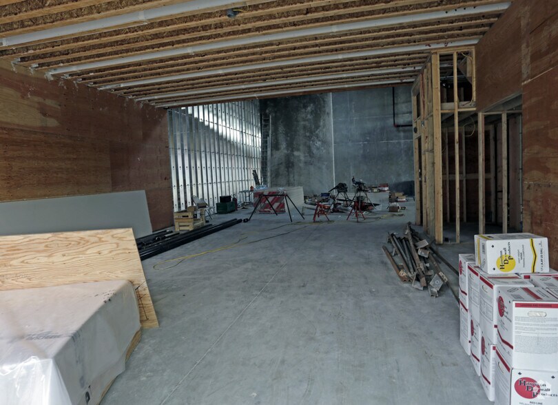 More Photos Of 9111 Beckwith Rd, Richmond Warehouse For Lease