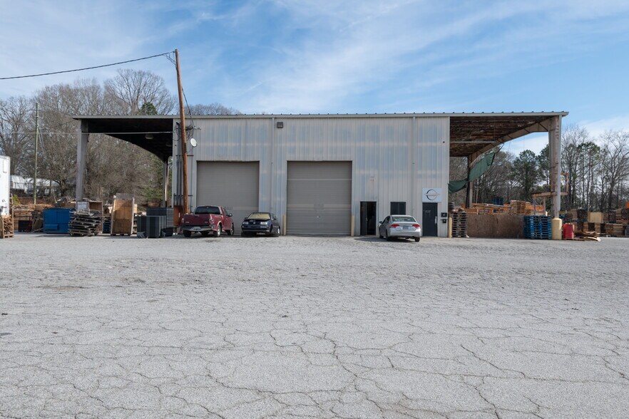 More Photos Of 2484 Forrest Park Rd SE, Atlanta Industrial For Lease