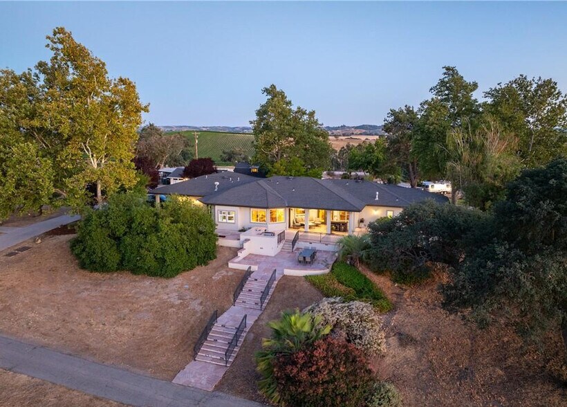 More Photos Of 3520 Creston Rd, Paso Robles Specialty For Sale