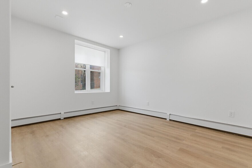 More Photos Of 126 140 Sayles, Woonsocket Apartments For Sale