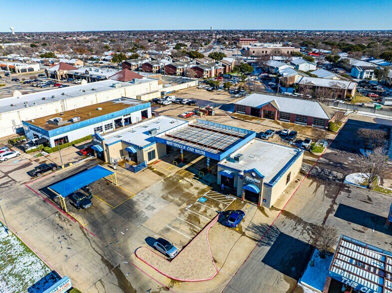 More Photos Of 811 S Greenville Ave, Allen Carwash For Sale