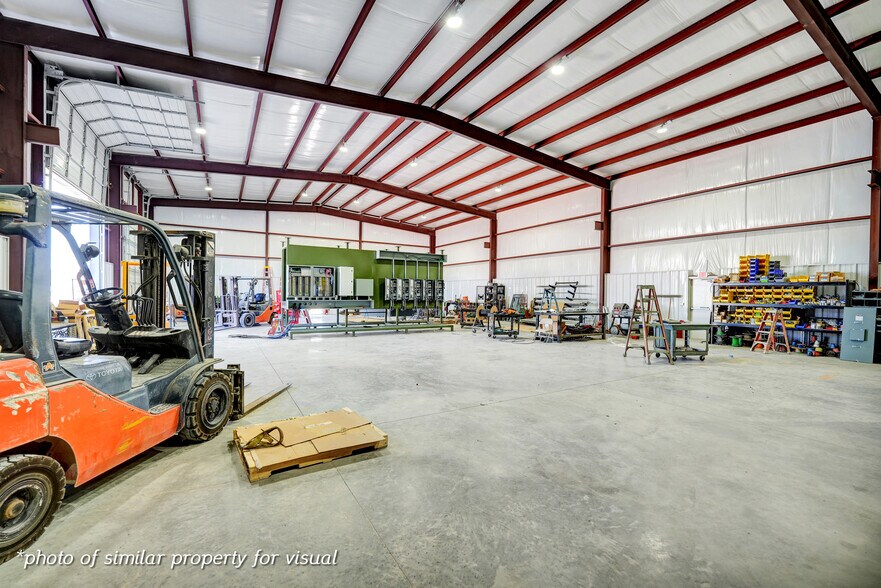 More Photos Of 5915 W. County 135 rd, Midland Warehouse For Lease