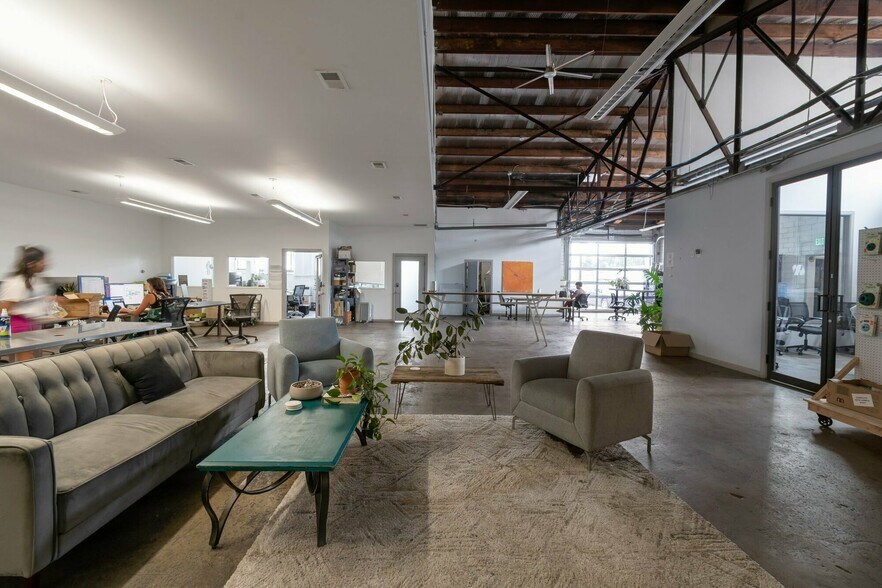 More Photos Of 2401 S Delaware St, Denver Manufacturing For Sale