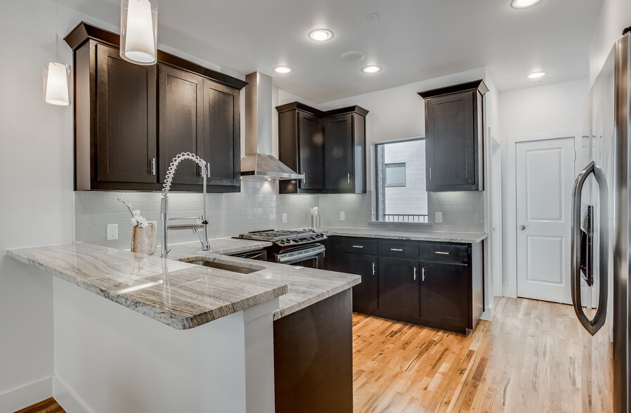 More Photos Of 4950 Cedar Springs Rd, Dallas Apartments For Sale