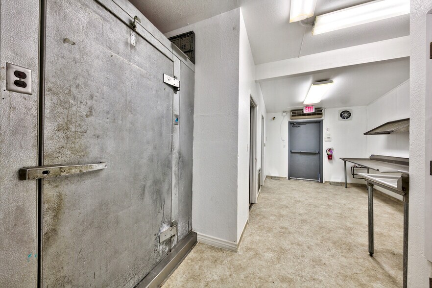 More Photos Of 10025 US-50, Mound House Flex For Lease