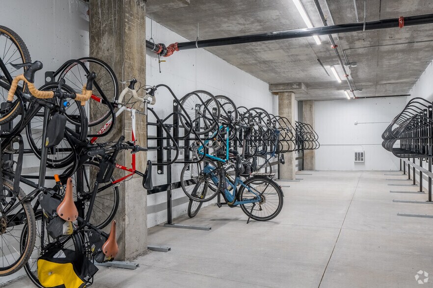 More Photos Of 695 Grand Ave, Saint Paul Apartments For Lease