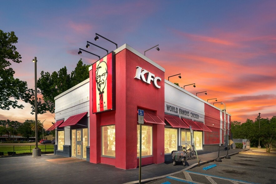 Primary Photo Of 10770 Beach Blvd, Jacksonville Fast Food For Sale