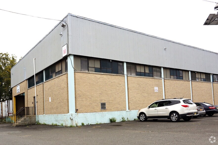 More Photos Of 1200 Fuller Rd, Linden Warehouse For Lease