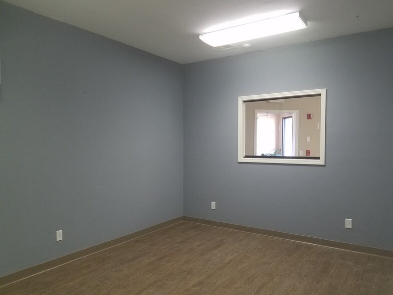 More Photos Of 172 Merritt St, Prescott Medical For Lease