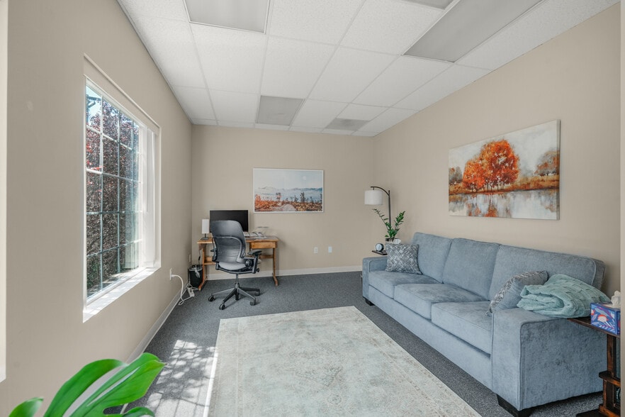 More Photos Of 9407 NE Vancouver Mall Dr, Vancouver Office Residential For Sale