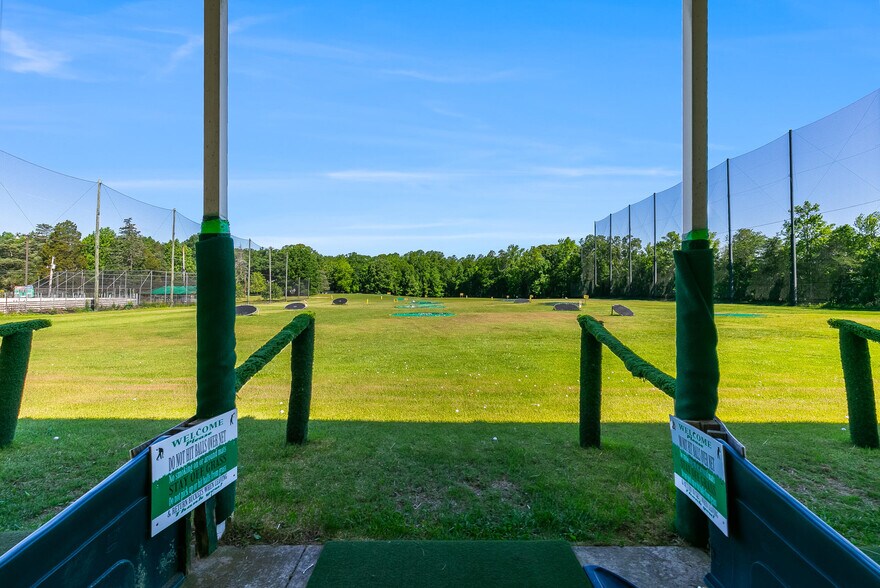 More Photos Of 5075 Crain Hwy, La Plata Golf Course Driving Range For Sale